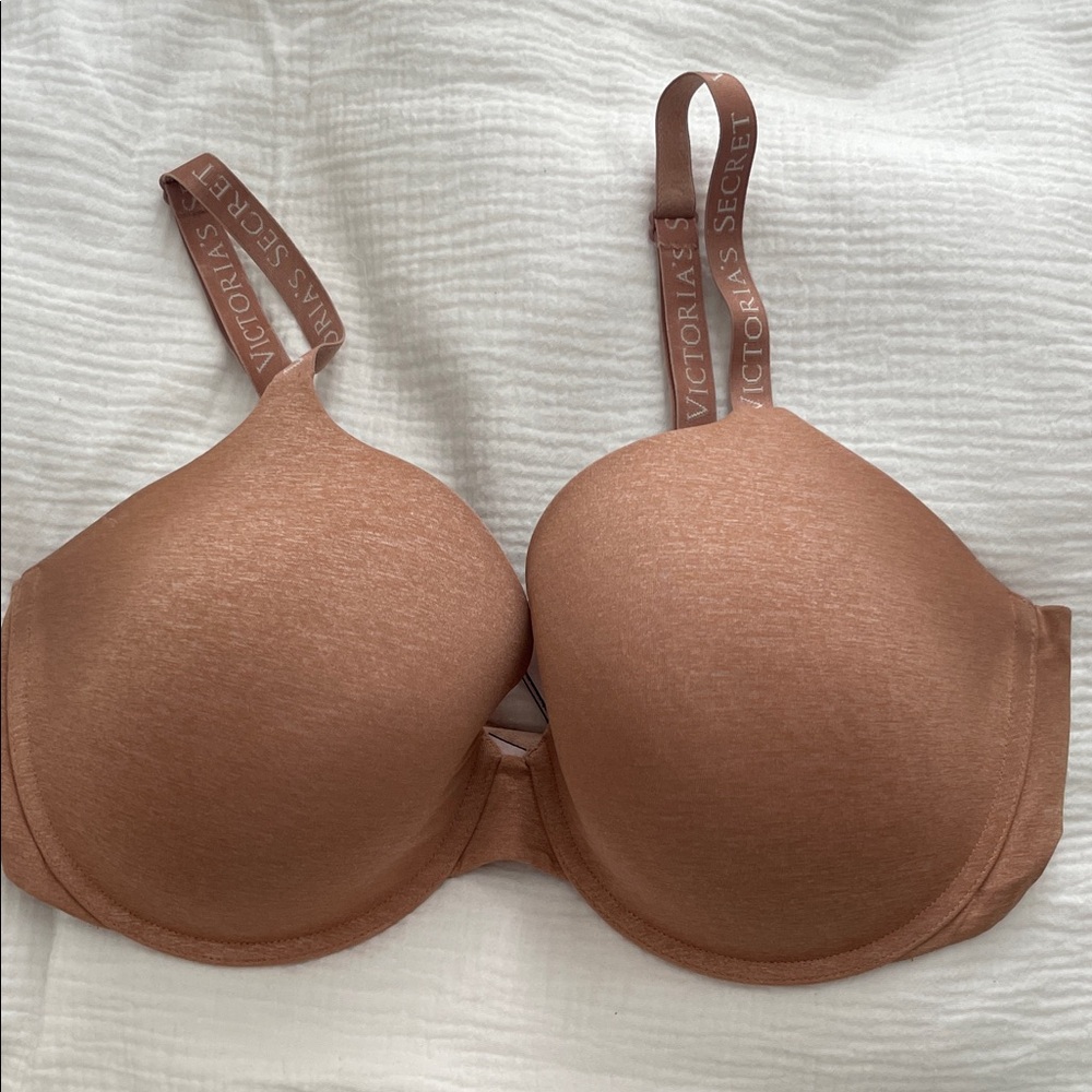 Victoria's Secret light lined tshirt bra